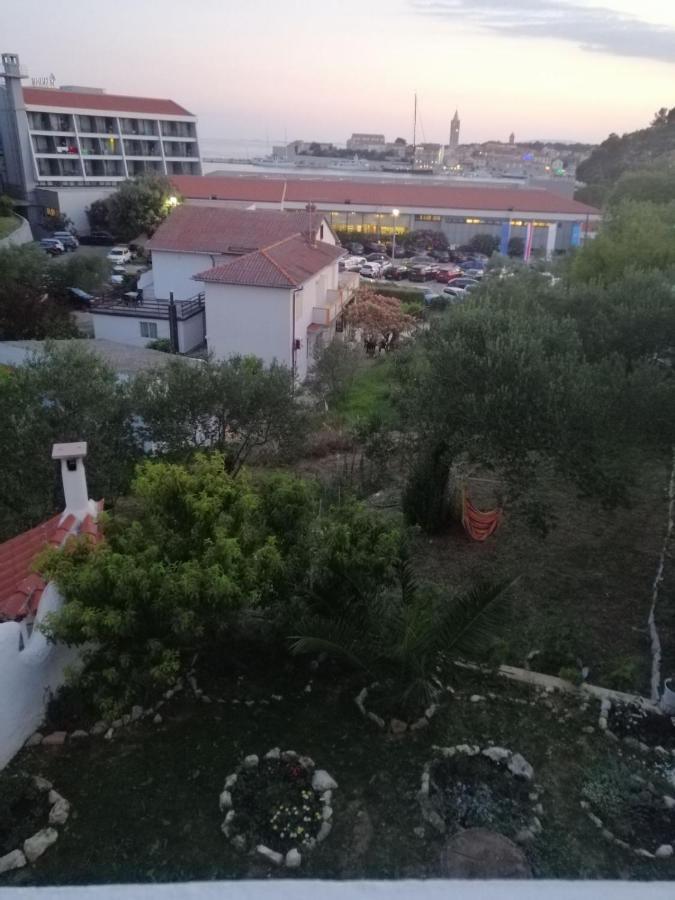 Smjestajni Objekt Padovan Banjol Esterno foto