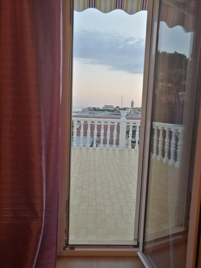 Smjestajni Objekt Padovan Banjol Esterno foto